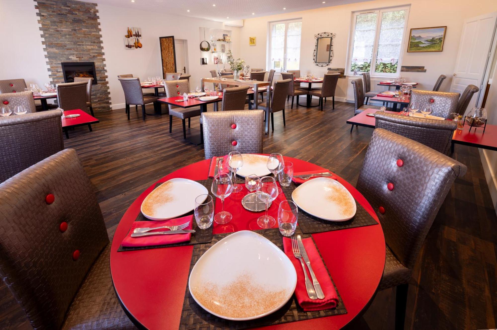 Hotel De Paris Jaligny Εξωτερικό φωτογραφία